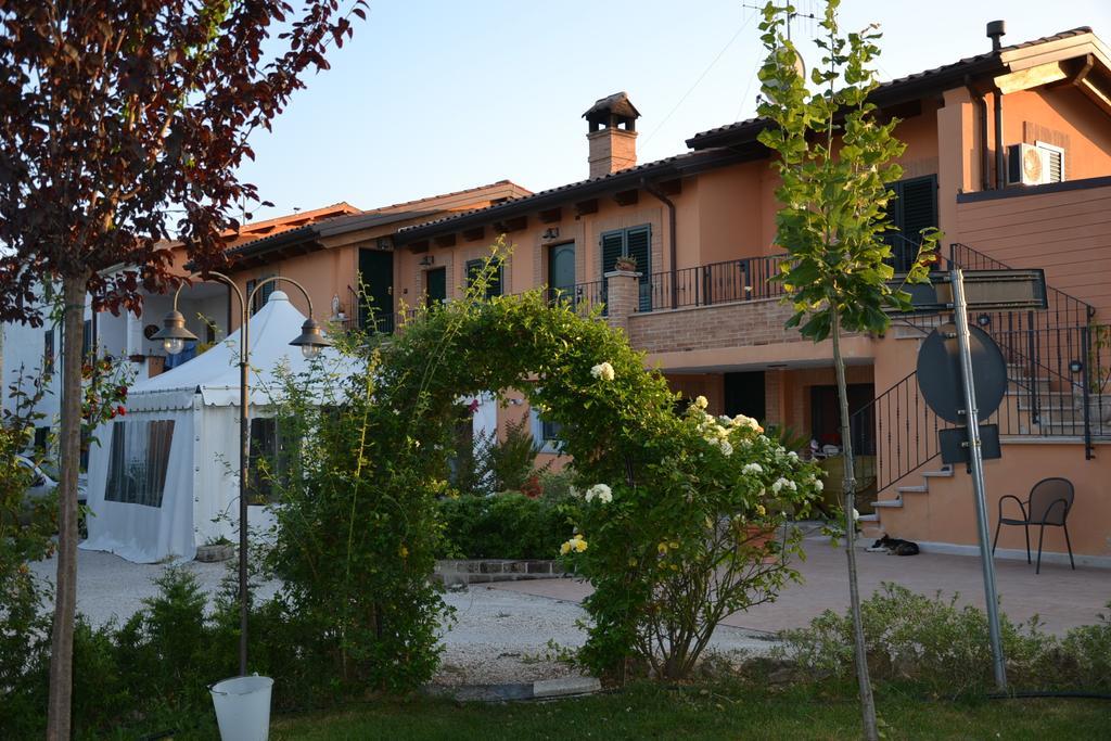 Agriturismo Le Vigne Фермо Экстерьер фото