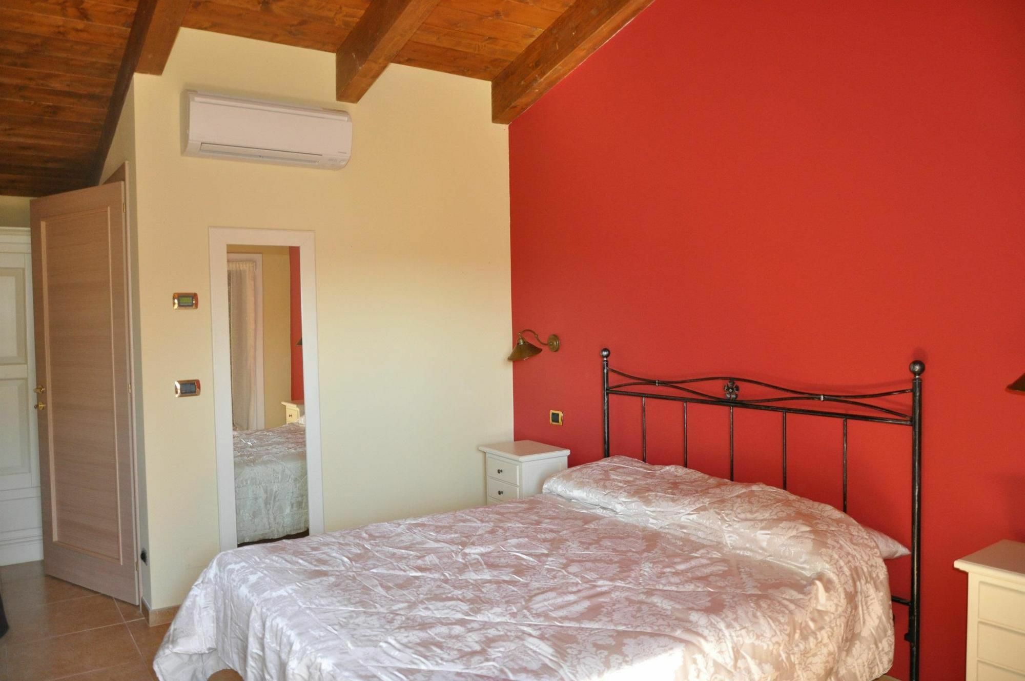 Agriturismo Le Vigne Фермо Экстерьер фото