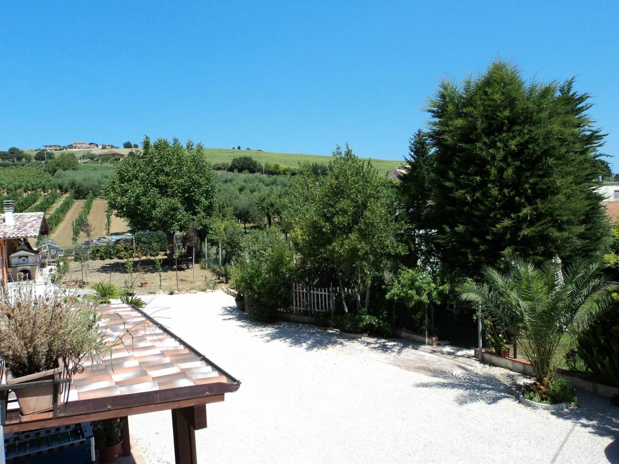 Agriturismo Le Vigne Фермо Экстерьер фото